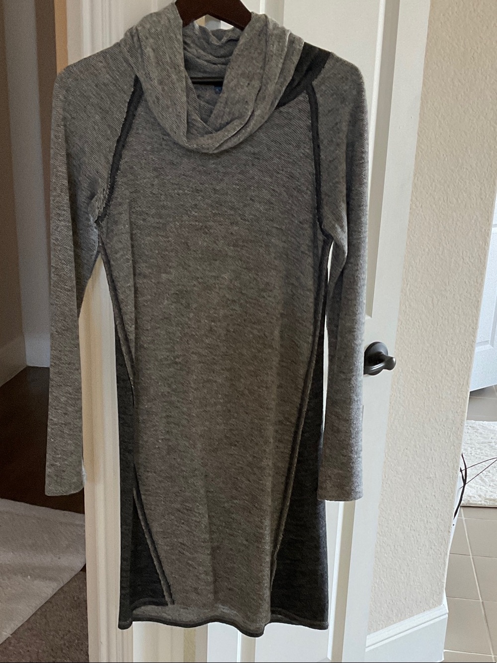 Kuhl Gray Cowl Neck Long Sleeve Sweater Dress